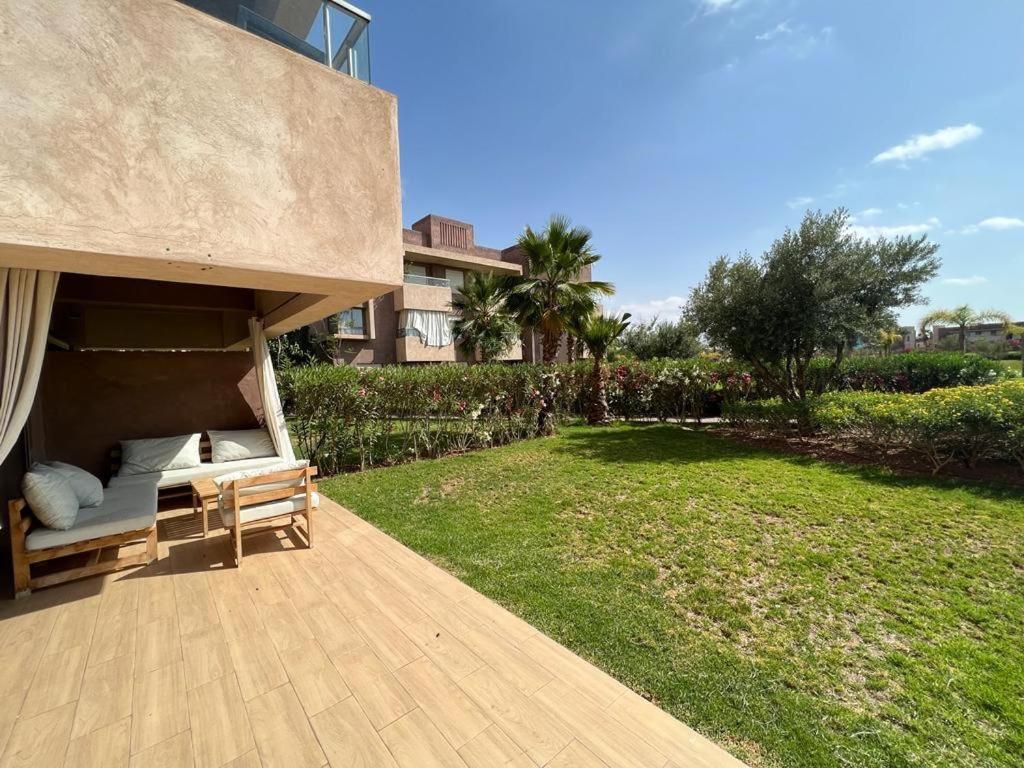 Appartement Jade Avec Jardin Privatif Et Acces Directe Piscine